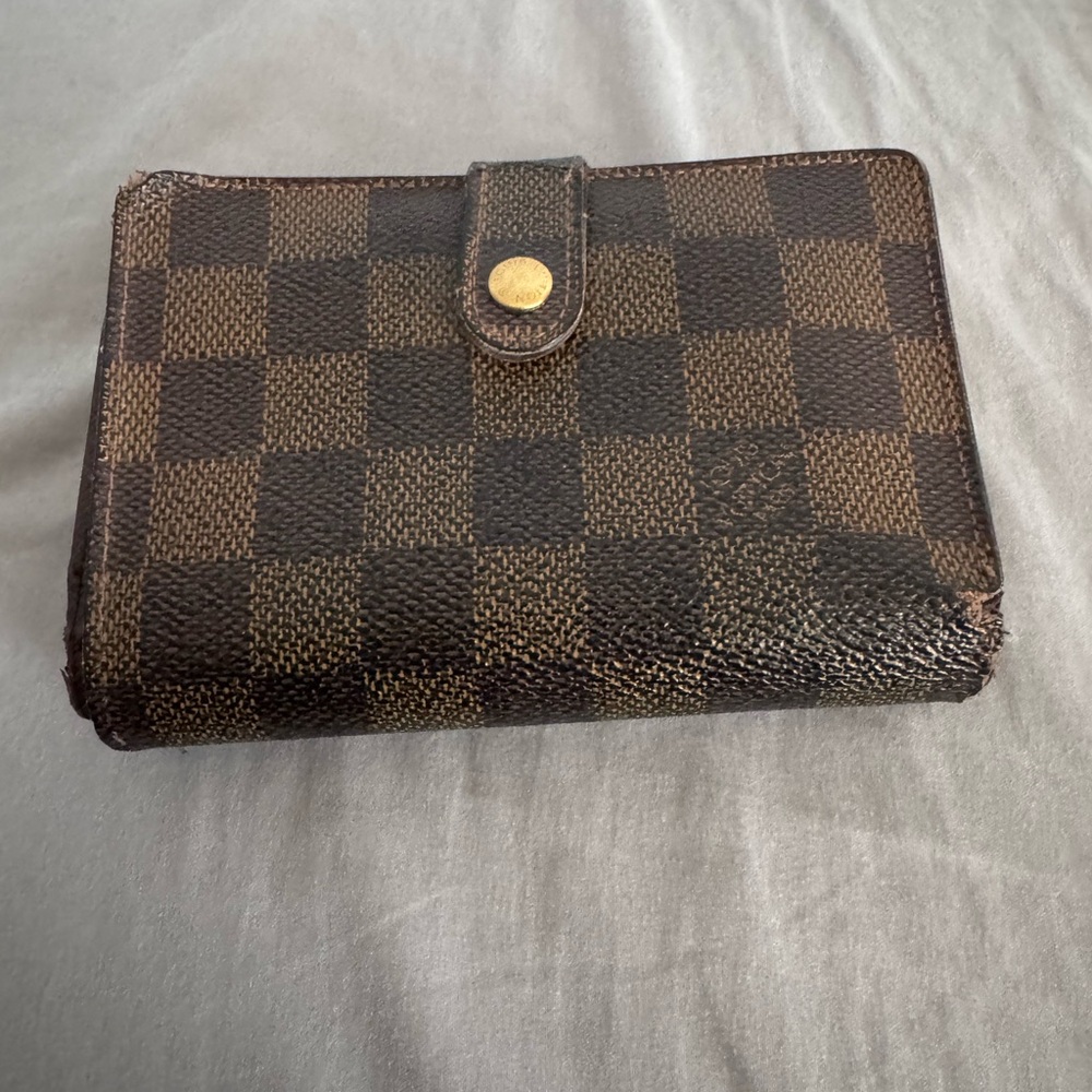 Louis Vuitton Damier Ebene Brown Kisslock Wallet